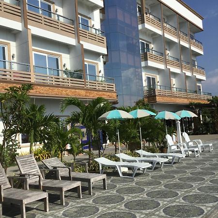 Em Royalle Hotel & Beach Resort 산 후안 외부 사진