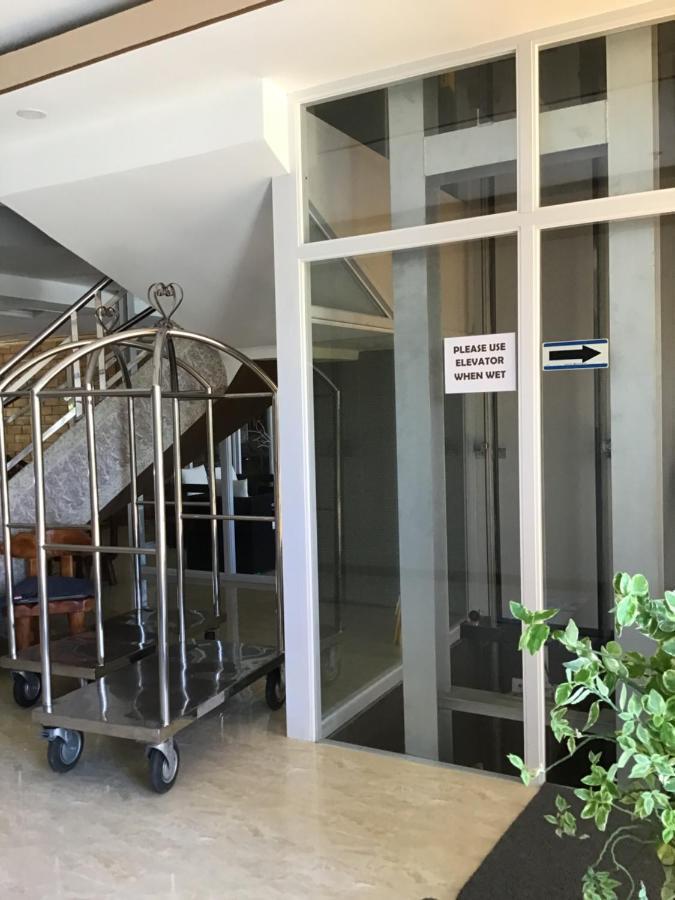 Em Royalle Hotel & Beach Resort 산 후안 외부 사진