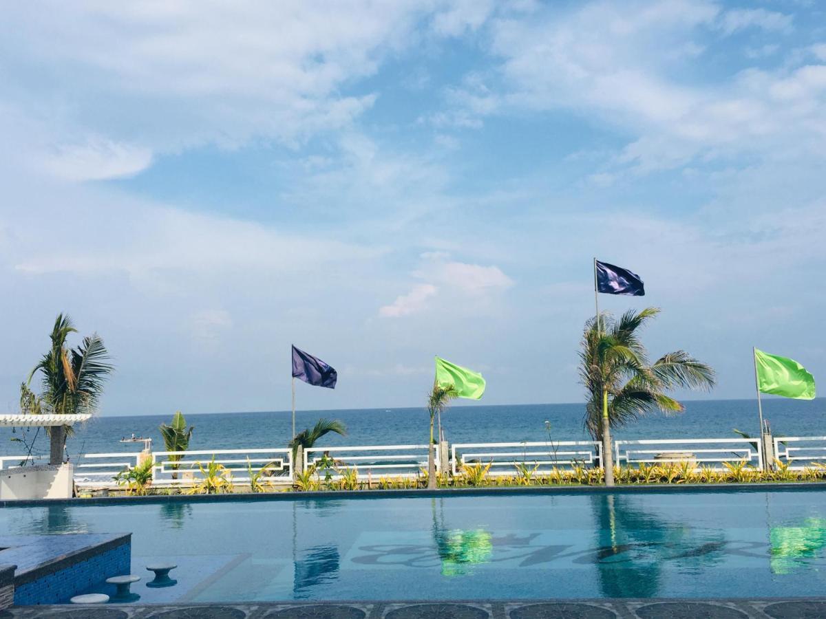 Em Royalle Hotel & Beach Resort 산 후안 외부 사진